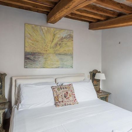 Cozy Wooden Apt In Piazza Navona Apartment โรม ภายนอก รูปภาพ