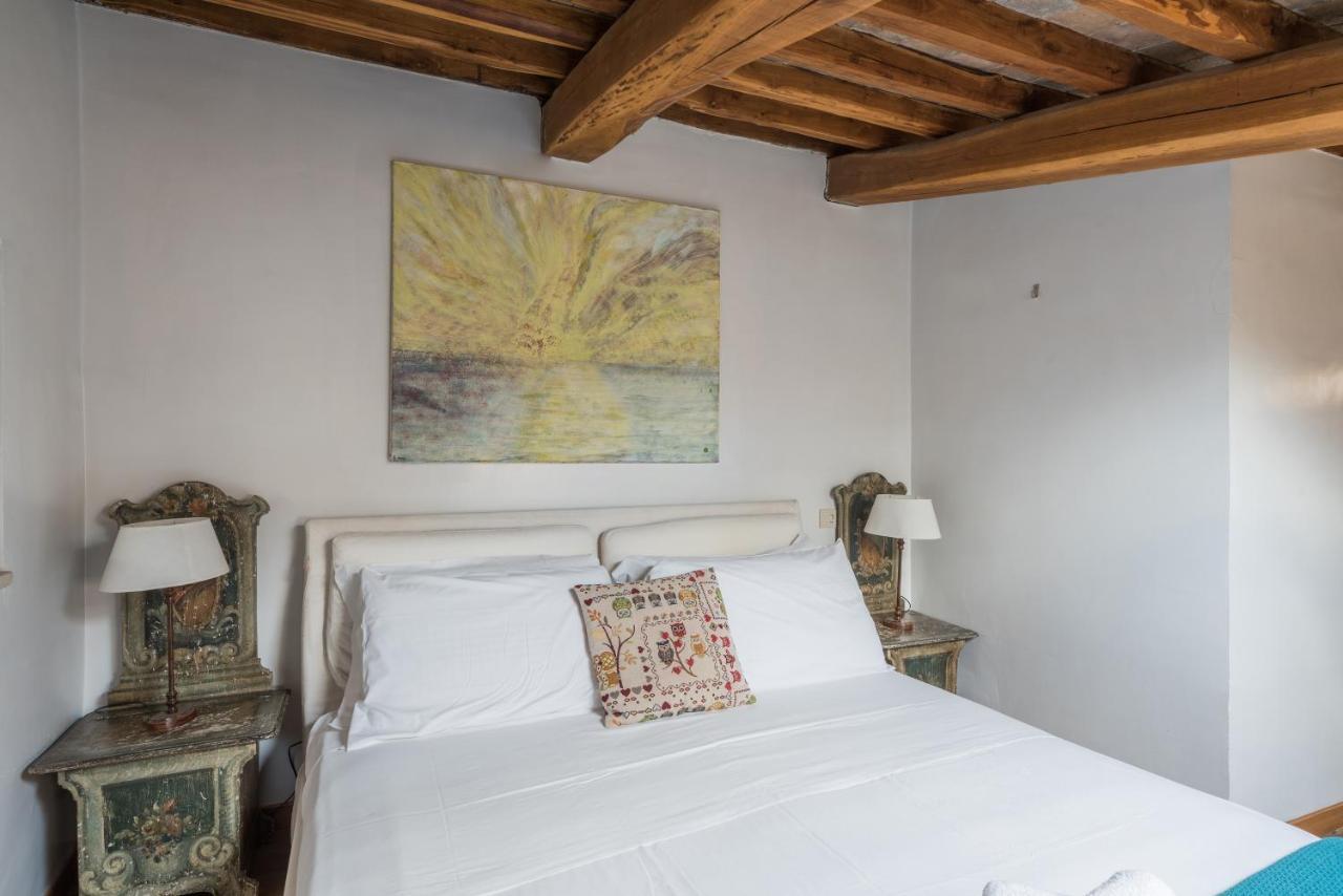 Cozy Wooden Apt In Piazza Navona Apartment โรม ภายนอก รูปภาพ