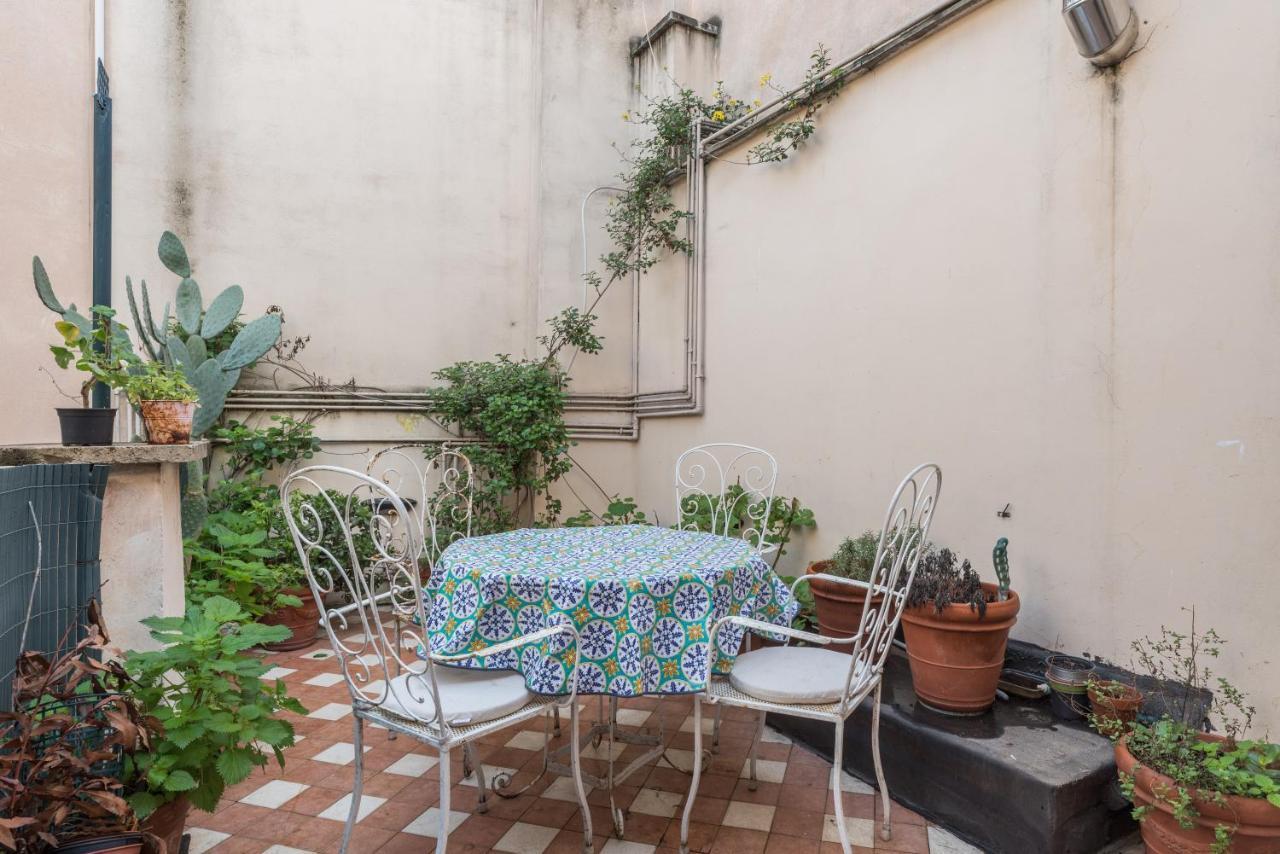 Cozy Wooden Apt In Piazza Navona Apartment โรม ภายนอก รูปภาพ
